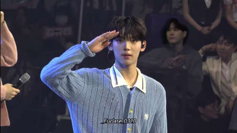 图怎么裂了! qaq